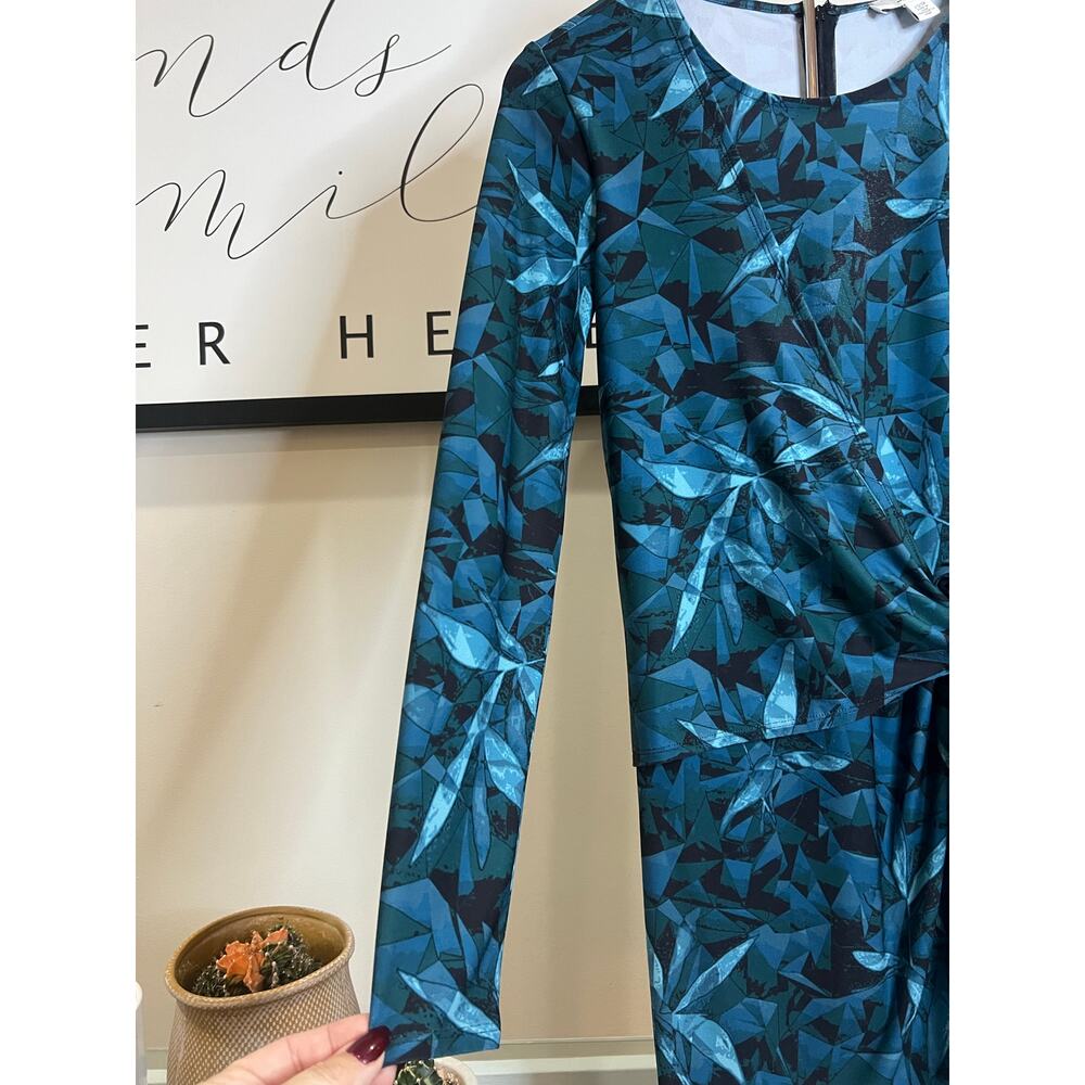 Beautiful Vintage Halston Wrap Dress - Picture 4 of 12